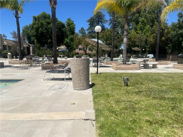 25735 Hogan Drive E3, Valencia, California 91355