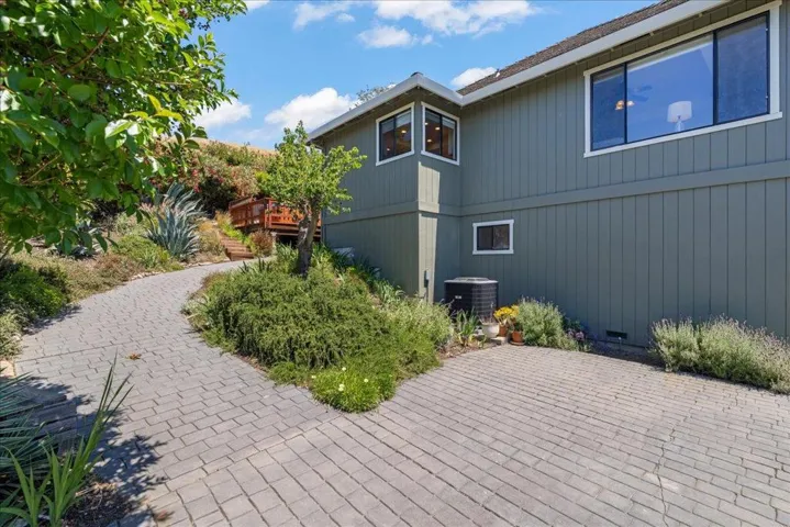 16580 Rustling Oak Court, Morgan Hill, California 95037