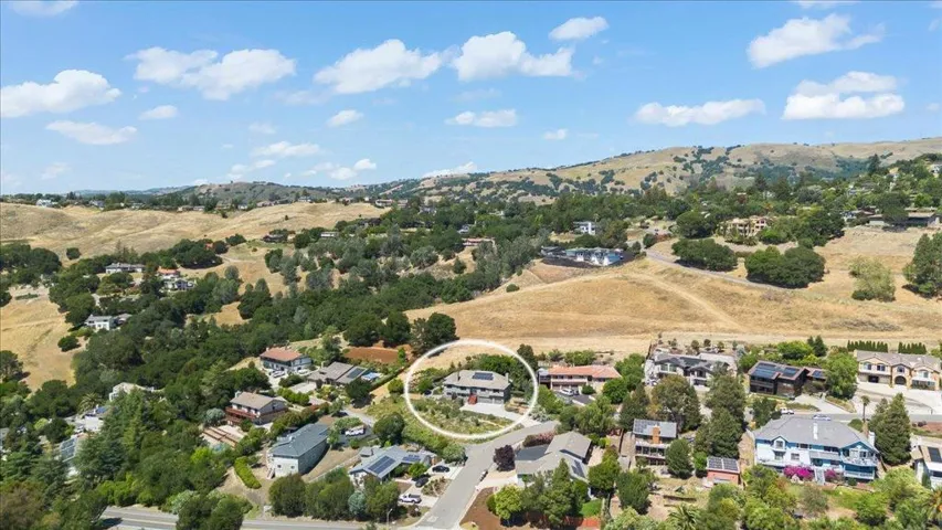 16580 Rustling Oak Court, Morgan Hill, California 95037