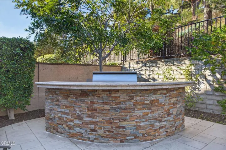 47-web-or-mls-UpmarketMedia_2023A-127