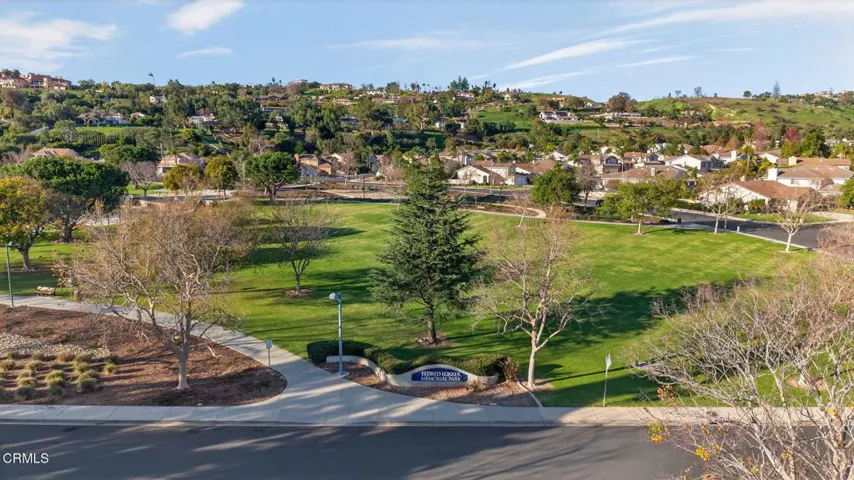 71-web-or-mls-UpmarketMedia-Lokker-004