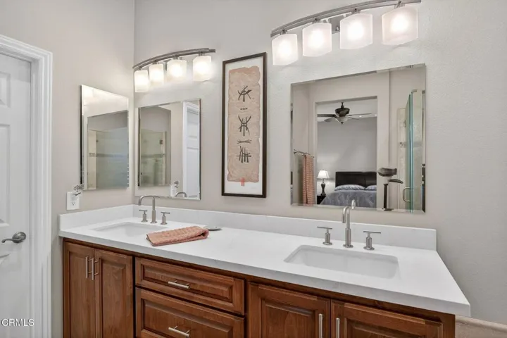 34-web-or-mls-UpmarketMedia_2023A-086