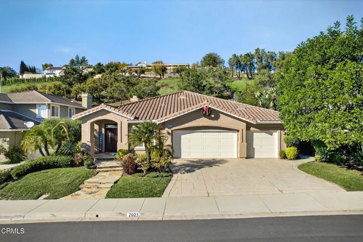 57-web-or-mls-UpmarketMedia_2023A_AER-00