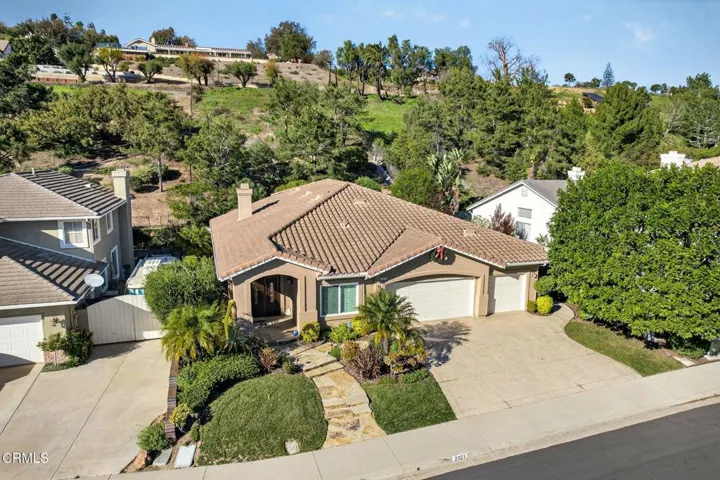 56-web-or-mls-UpmarketMedia_2023A_AER-00