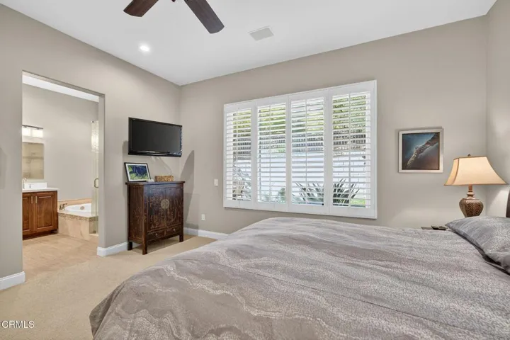 30-web-or-mls-UpmarketMedia_2023A-073
