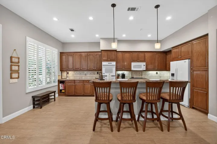 20-web-or-mls-UpmarketMedia_2023A-108