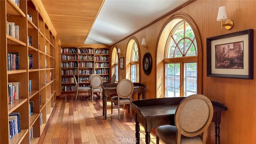 23777 Mulholland Hwy Spc 35, Calabasas, California 91302