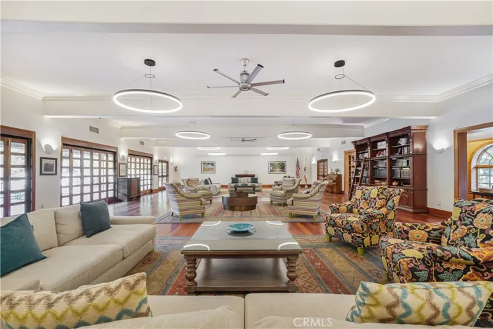 23777 Mulholland Hwy Spc 35, Calabasas, California 91302