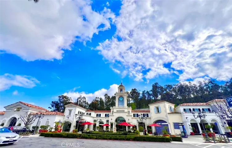 23777 Mulholland Hwy Spc 35, Calabasas, California 91302