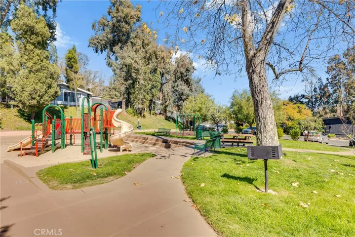 23777 Mulholland Hwy Spc 35, Calabasas, California 91302