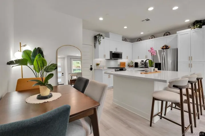 9161 Hala Way, San Diego, California 92126