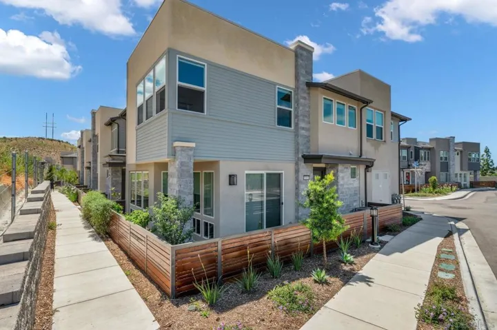 9161 Hala Way, San Diego, California 92126