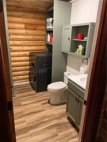 421 Bedford Court, Big Bear City, California 92314