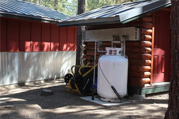 421 Bedford Court, Big Bear City, California 92314