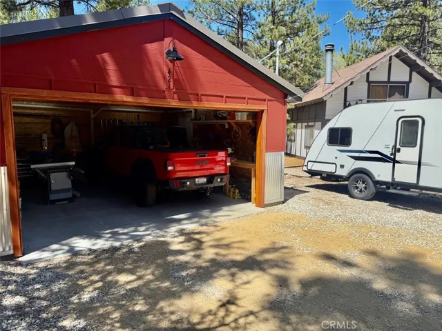 421 Bedford Court, Big Bear City, California 92314