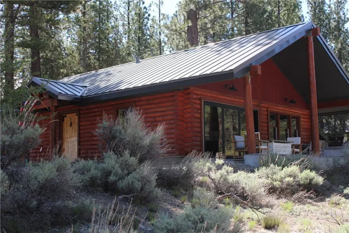 421 Bedford Court, Big Bear City, California 92314