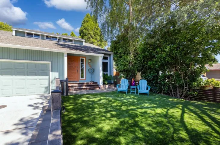 525 Clubhouse Drive, Aptos, California 95003