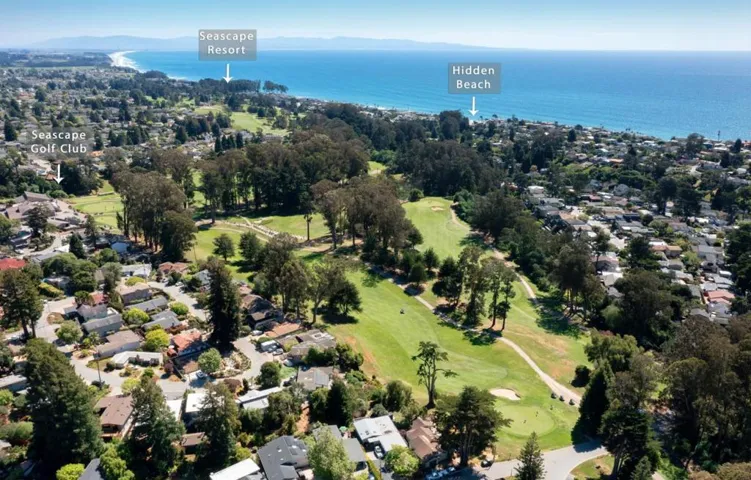 525 Clubhouse Drive, Aptos, California 95003