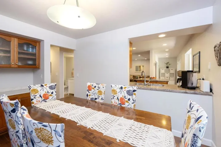 525 Clubhouse Drive, Aptos, California 95003