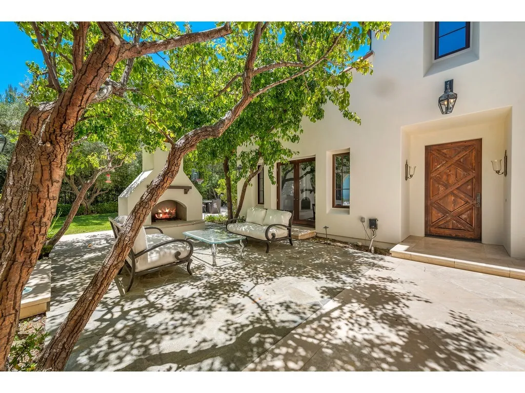 11 Greens Bluff, Newport Coast, California 92657 — photo 4
