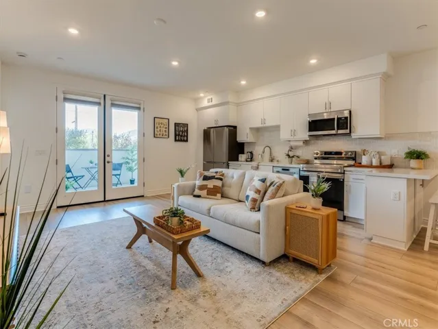 945 Madonna 103, San Luis Obispo, California 93405