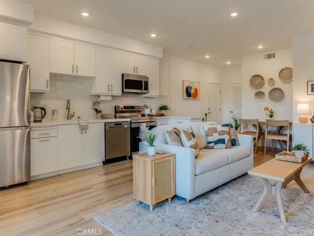 945 Madonna 103, San Luis Obispo, California 93405