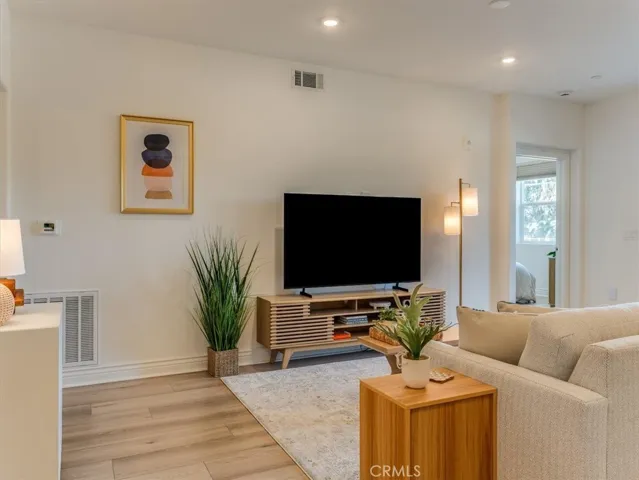 945 Madonna 103, San Luis Obispo, California 93405