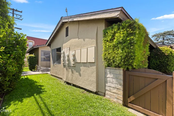 750 Arcadia-Yard and Gate