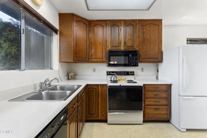 750 Arcadia-Kitchen 4
