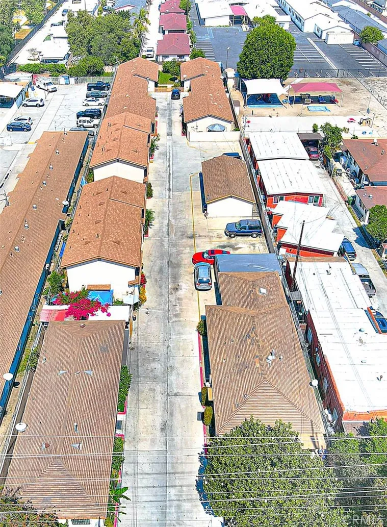 4863 Elizabeth St