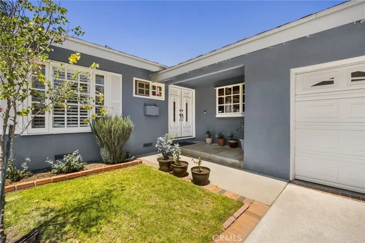 18937 Citronia, Northridge, California 91324