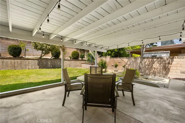 18937 Citronia, Northridge, California 91324