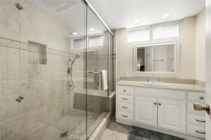 18937 Citronia, Northridge, California 91324