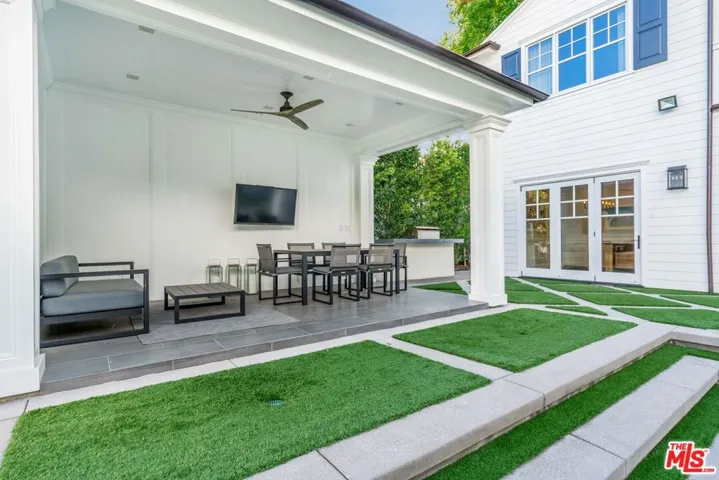 4800 Zelzah Avenue, Encino, California 91316