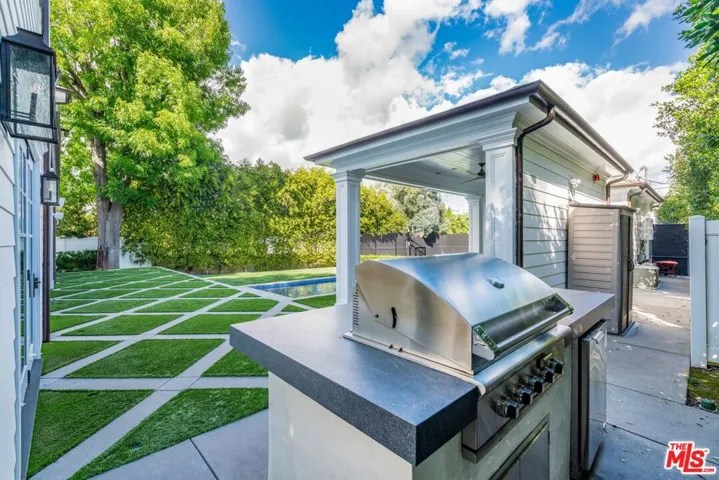 4800 Zelzah Avenue, Encino, California 91316