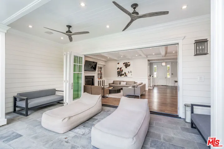 4800 Zelzah Avenue, Encino, California 91316