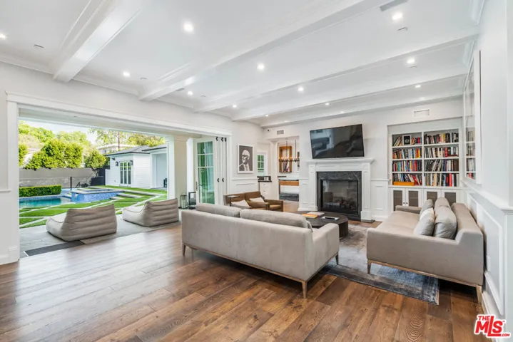 4800 Zelzah Avenue, Encino, California 91316
