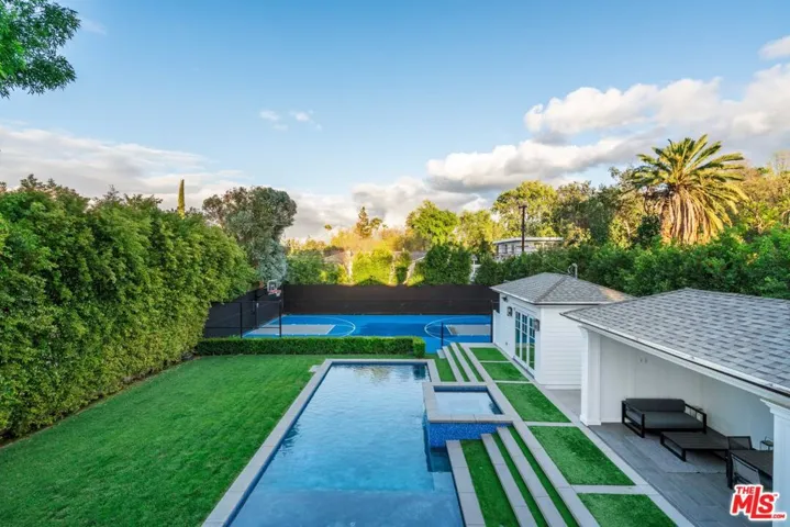 4800 Zelzah Avenue, Encino, California 91316