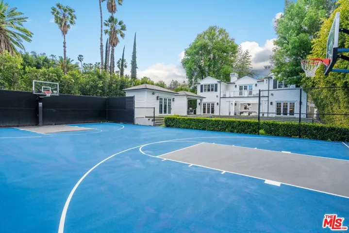 4800 Zelzah Avenue, Encino, California 91316