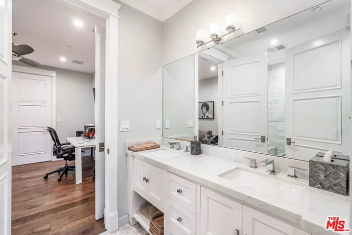 4800 Zelzah Avenue, Encino, California 91316