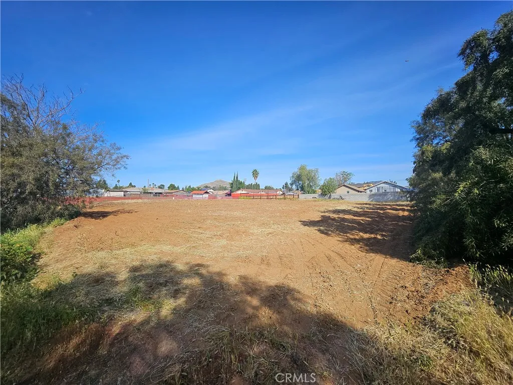 24208 Dracaea Avenue, Moreno Valley, California 92553 — photo 4
