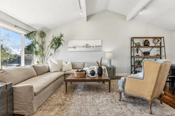 1077 Pearl Avenue, Moss Beach, California 94038
