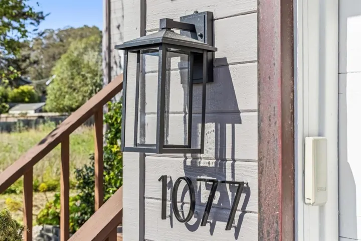 1077 Pearl Avenue, Moss Beach, California 94038
