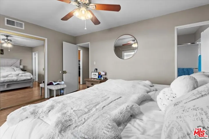 26856 Avenue Of The Oaks, Newhall, California 91321