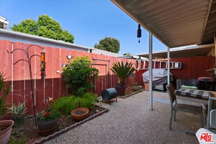 26856 Avenue Of The Oaks, Newhall, California 91321