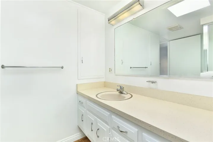 13741 Annandale Drive 18j, Seal Beach, California 90740