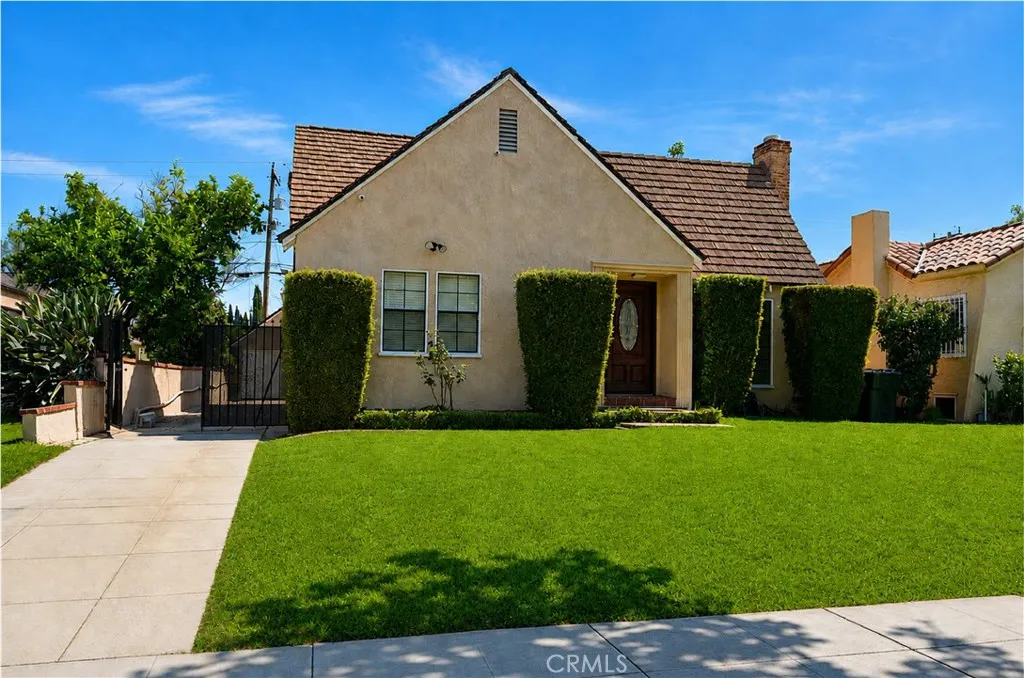 1604 S Monterey