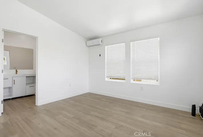 1017 Riverine Avenue 200, Santa Ana, California 92701