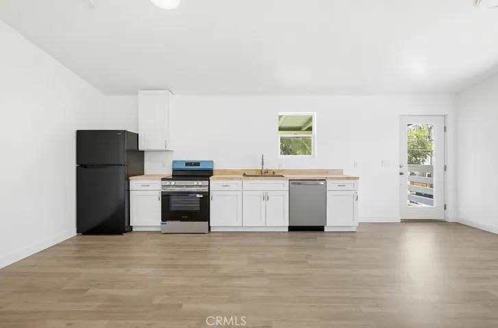 1017 Riverine Avenue 200, Santa Ana, California 92701