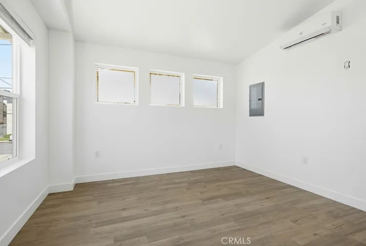 1017 Riverine Avenue 200, Santa Ana, California 92701